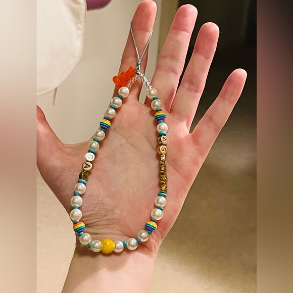 🌈 Pride Phone String! 🌈 - Picture 5 of 5